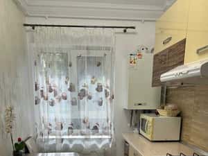 Apartament cu o camera - de inchiriat — miniatura 3