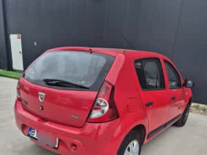 Dacia Sandero 1.5 diesel -A.C.-1500 euro !! — miniatura 4