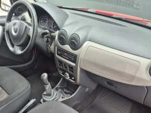 Dacia Sandero 1.5 diesel -A.C.-1500 euro !! — miniatura 8