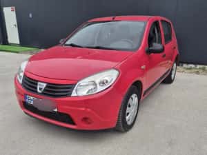 Dacia Sandero 1.5 diesel -A.C.-1500 euro !! — miniatura 9