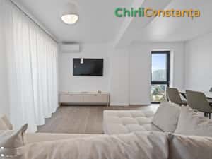 Prima chirie: 3 camere, 2 băi, bucătărie separată și parcare — miniatura 3