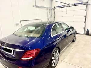 Mercedes-Benz E 220 Automată 190 HP Diesel — miniatura 2