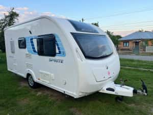 Rulota Swift Sprite Alpine 2013 Off camping Centrala Truma Acumulatort Boiler gaz cabina dus foarte usoara 1043/1164kg stare foarte buna