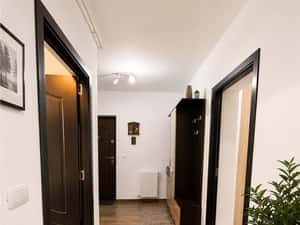 Apartament decomandat, zona Coresi, Tractorul, Brasov — miniatura 5