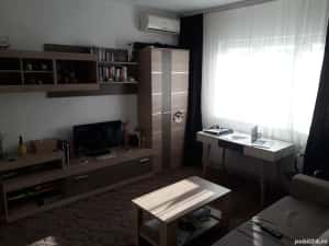 1 cam dec centrala proprie etaj intermediar zona Gheorghe Lazar