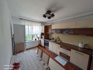 Apartamant, 3 camere, 2 bai, terasa — miniatura 2