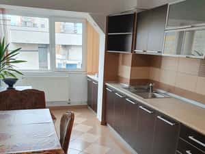 Apartament cu 3 camere, decomandat, Deva, zona Lido — miniatura 2