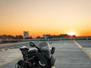 BMW S1000RR 2024 — miniatura 5