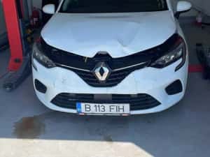 vand renault clio 2022 motor 1,0 tce avariat ,are cea mai full echipare tableta,fara plansa sarita — miniatura 2