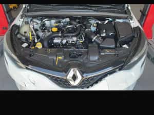 vand renault clio 2022 motor 1,0 tce avariat ,are cea mai full echipare tableta,fara plansa sarita — miniatura 3