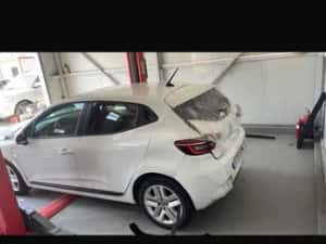 vand renault clio 2022 motor 1,0 tce avariat ,are cea mai full echipare tableta,fara plansa sarita — miniatura 9