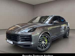 Porsche Cayenne Hibrid 2024, 25.117 km, 519 cp