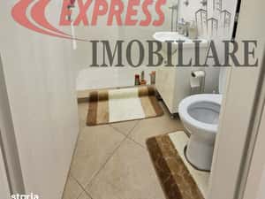 Apartament cu 2 camere decomandat, CENTRALA proprie — miniatura 4