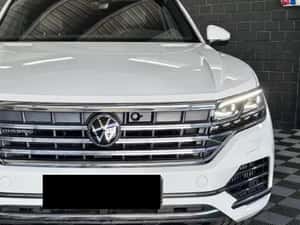 Volkswagen Touareg 3.0 TSI V6 eHybrid 4MOTION Elegance — miniatura 2