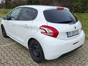 PEUGEOT 208 1,4 hdi style — miniatura 5
