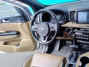 Kia Sportage Premium 141 HP Diesel 2017 — miniatura 7