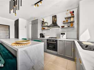Apartament superb 2 camere si parcare | Tractorul | Brasov — miniatura 6