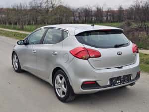 Kia Ceed 1.6 Diesel Euro 5 — miniatura 9