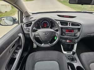 Kia Ceed 1.6 Diesel Euro 5 — miniatura 10