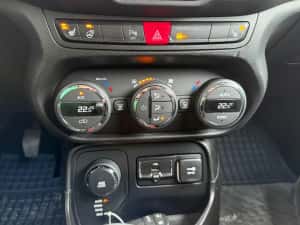 Jeep Renegade 2.0D 4x4 Limited — miniatura 6