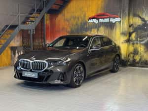 BMW 520 M Sport, 2023, 16.000 km, Negru — miniatura 3