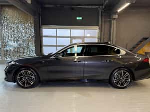 BMW 520 M Sport, 2023, 16.000 km, Negru — miniatura 4