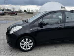 Vand Toyota Yaris — miniatura 3