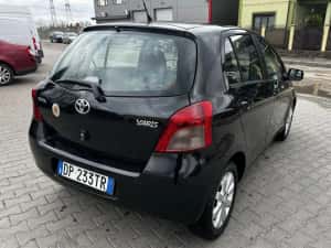 Vand Toyota Yaris — miniatura 4