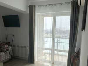 Apartament cu 2 camere, decomandat, Central, 56mp, 142.000 euro — miniatura 4