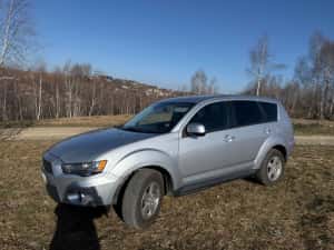 Vând Mitsubishi Outlander an fabricație 2011 — miniatura 3