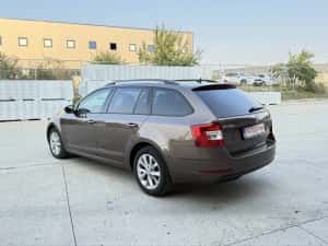 Skoda Octavia 3 Facelift 2017 , Dsg ,Led , Mocca Brown , Istoric Km + Istoric Service !!! — miniatura 7