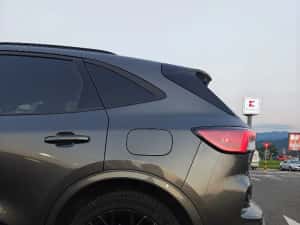 Ford Kuga Plug In Hybrid 2023 — miniatura 6