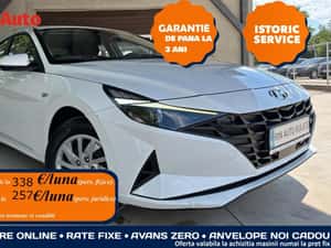 Hyundai Elantra sedan Motorizare 1.6 benzina 123CP cutie automata CVT