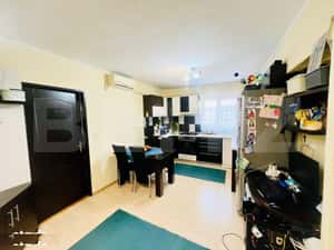 Apartament decomandat de vanzare zona Rogerius