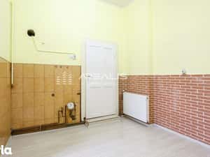 Apartament 2 camere ultracentral, cu loc de parcare — miniatura 5
