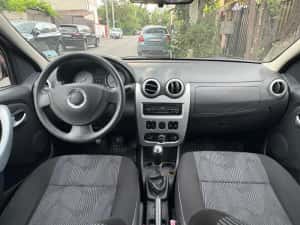 Dacia Logan , 72.000 km  , model Laureat , an 2009 — miniatura 7