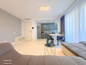 Vand apartament cu 2 camere si loc de parcare subteran complet acoperi