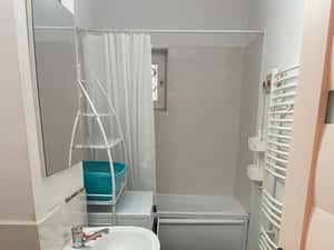 Ofer spre inchiriere Apartament in zona Racadau — miniatura 4
