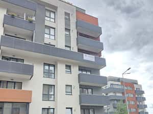 Apartament 2,5 camere 77 mp ,Parcare ,boxa Avantgarden 3 Brasov — miniatura 3