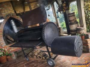 3D! La DN, Spatiu restaurant comercial activitati divertisment Halchiu, Brasov — miniatura 7