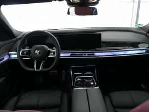 BMW 740 Berlină second-hand 2025 — miniatura 6