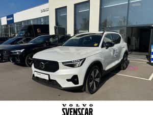 Volvo XC40, SUV, Hibrid, 2022, 46.750 km — miniatura 1