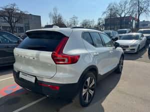 Volvo XC40, SUV, Hibrid, 2022, 46.750 km — miniatura 3