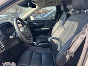 Volvo XC40, SUV, Hibrid, 2022, 46.750 km — miniatura 6