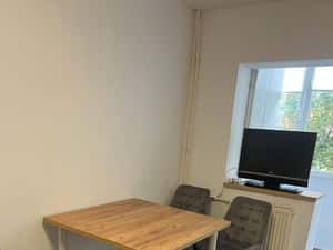 De inchiriat apartament 1 camera – Oradea, str. Slatinei — miniatura 4