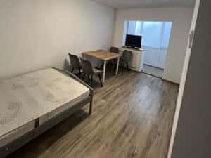 De inchiriat apartament 1 camera – Oradea, str. Slatinei — miniatura 5