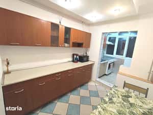 Inchiriere Apartament 3 Camere Decomandat Aparatorii Patriei-Gheorghe — miniatura 4