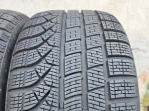 Vând o anvelope de iarna pirelli 245 40 20  dot 3824 — miniatura 6