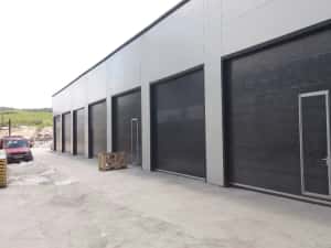 uși  de garaj rezidențiale cu cu ușa incadrata — miniatura 5