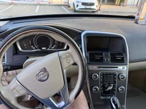 Volvo XC60 2016, Diesel, 268.000 km, 14.300 EUR — miniatura 4